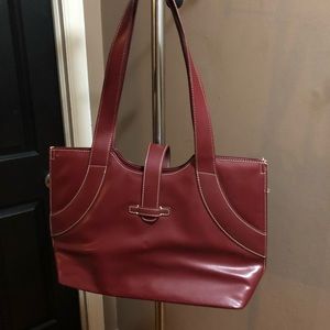 Women’s dark red laptop bag